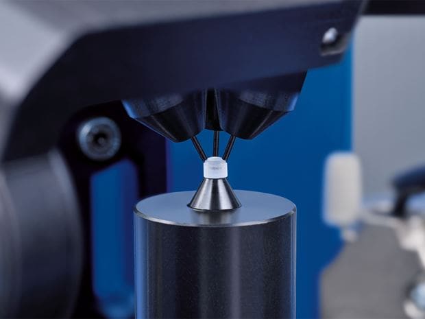 OptiCentric® - Lens centration and alignment | TRIOPTICS